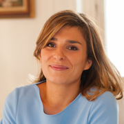 Thumb dr camille ozil chirurgie esthetique paris1